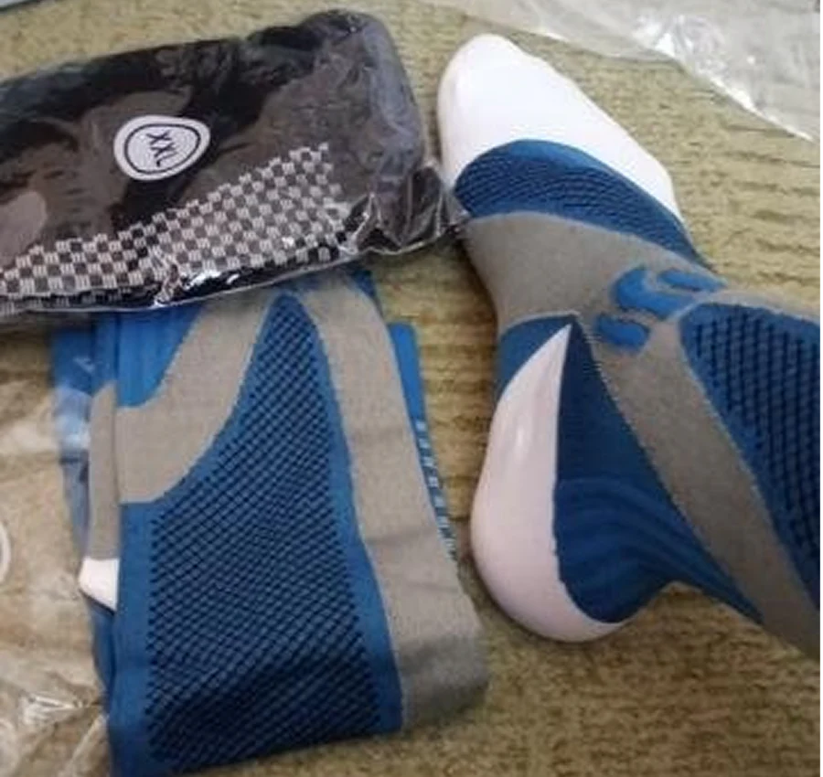 Customer wearing My Vital Flows compression socks