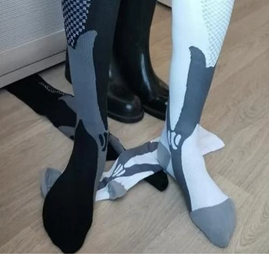 Customer wearing My Vital Flows compression socks